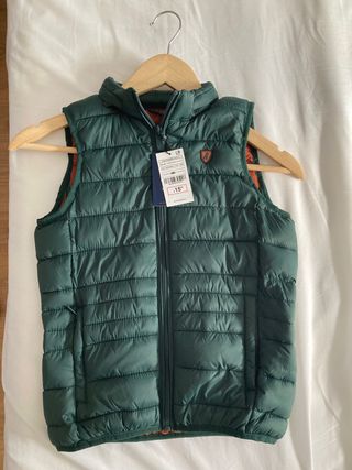 Chaleco Alvaro Moreno de segunda mano por 12 EUR en Cáceres en WALLAPOP