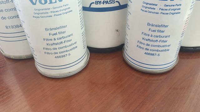 CAMION VOLVO FILTROS COMBUSTIBLES