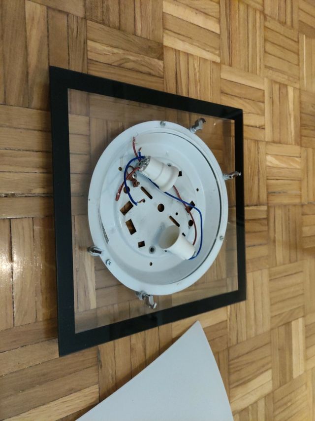 Plafón no empotrable