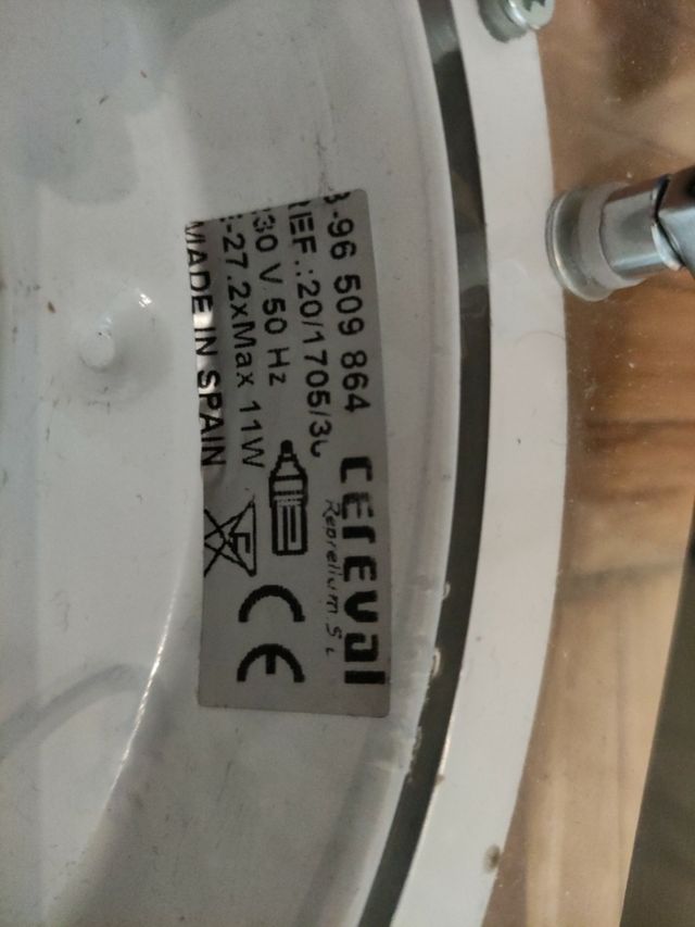 Plafón no empotrable