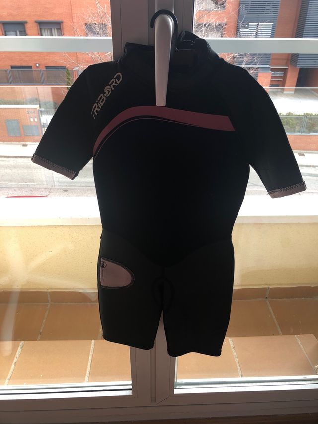Traje corto neopreno niño talla 8