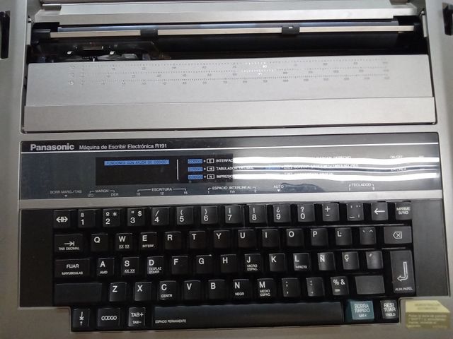 MAQUINAS ESCRIBIR