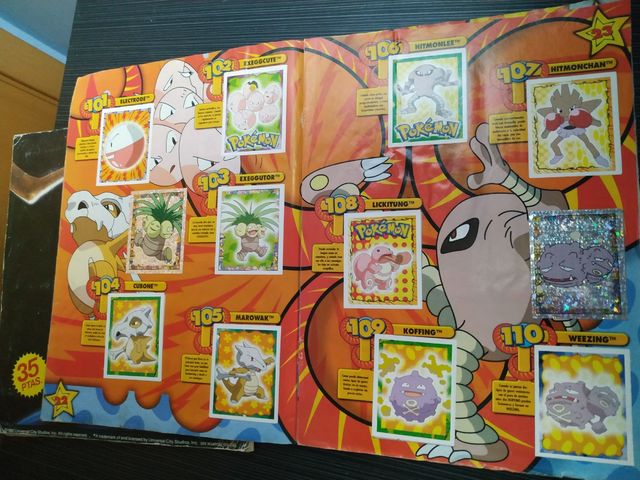 Álbumes COMPLETOS Pokemon y E.T