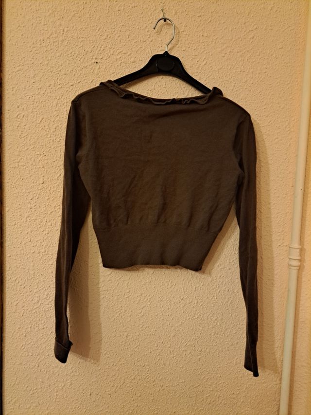 🧥Cárdigan crop con volantes talla M