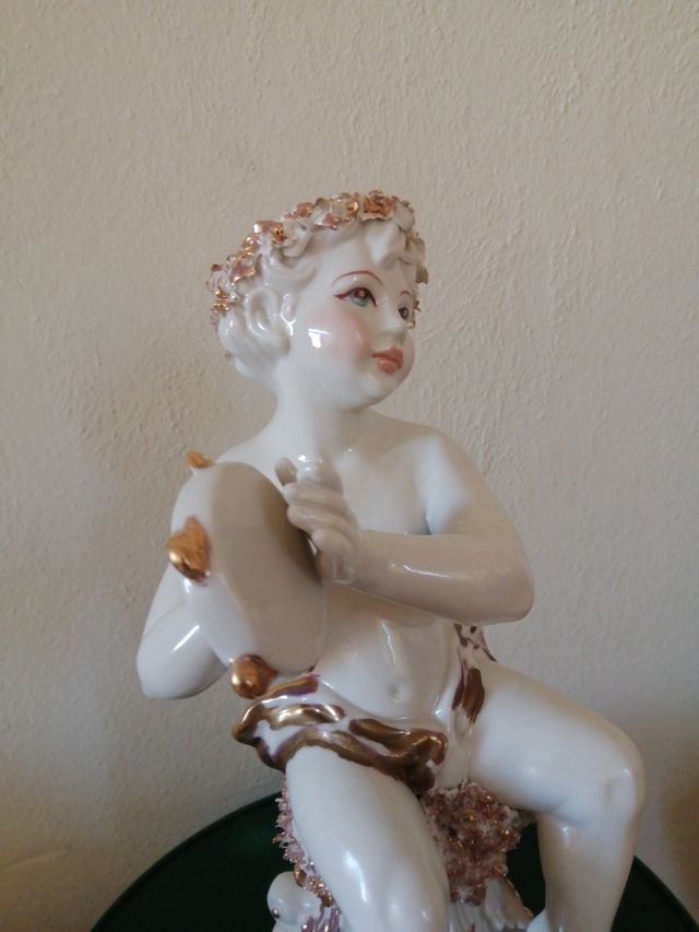 Angelo suona tamburello - Capodimonte