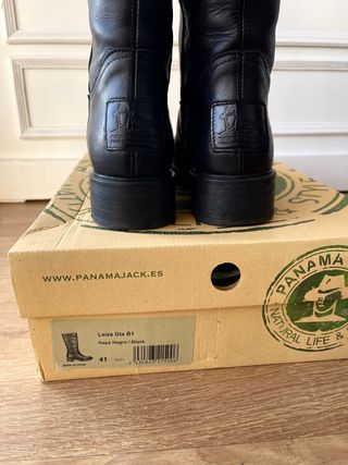 Bota mujer Panama Jack, Talla 41 (vale para 40) de segunda mano por 95 EUR  en Playa Puebla de Farnals en WALLAPOP