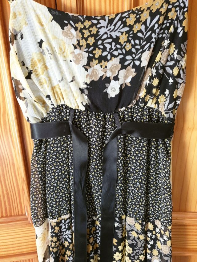 Vestido flores amarillo y negro