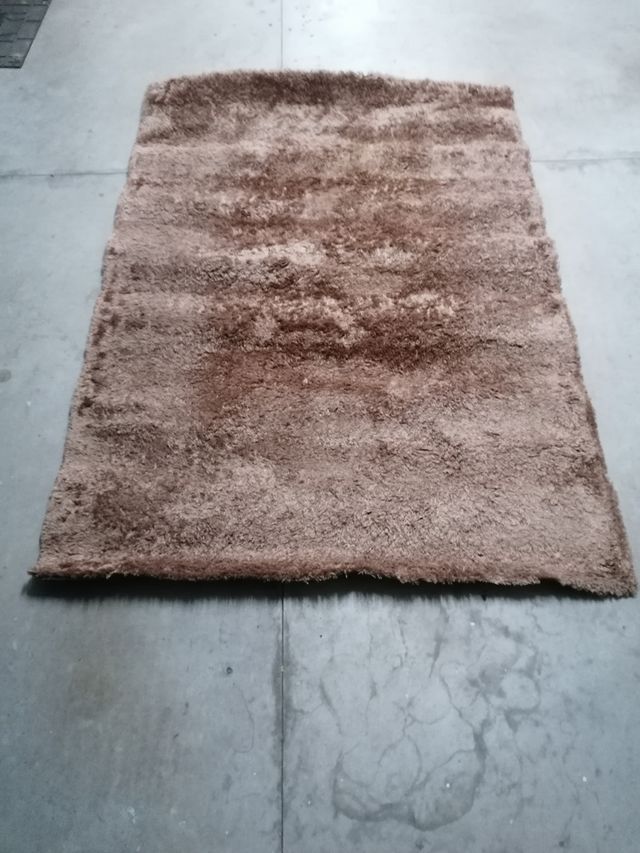 Alfombra de pelo corto.