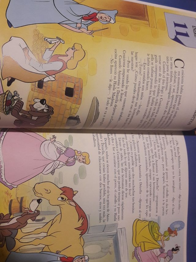 UN CUENTO CADA DIA. Colección de 10 volúmenes