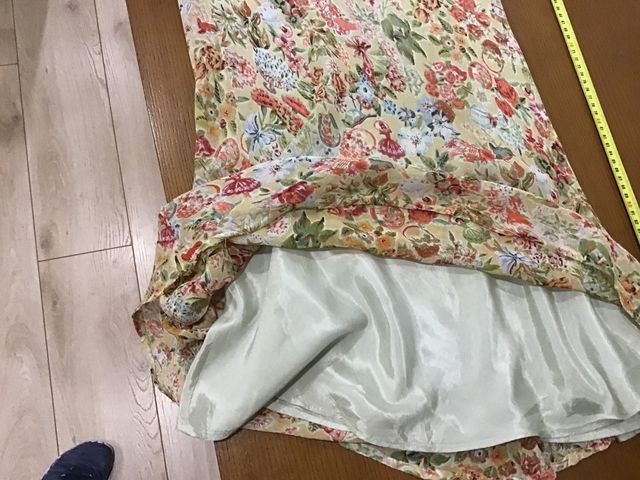 Vestido floreado sin mangas