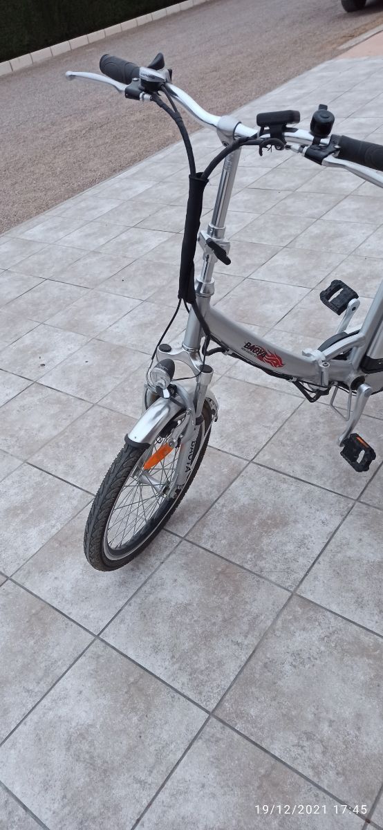 Bicicleta eléctrica plegable