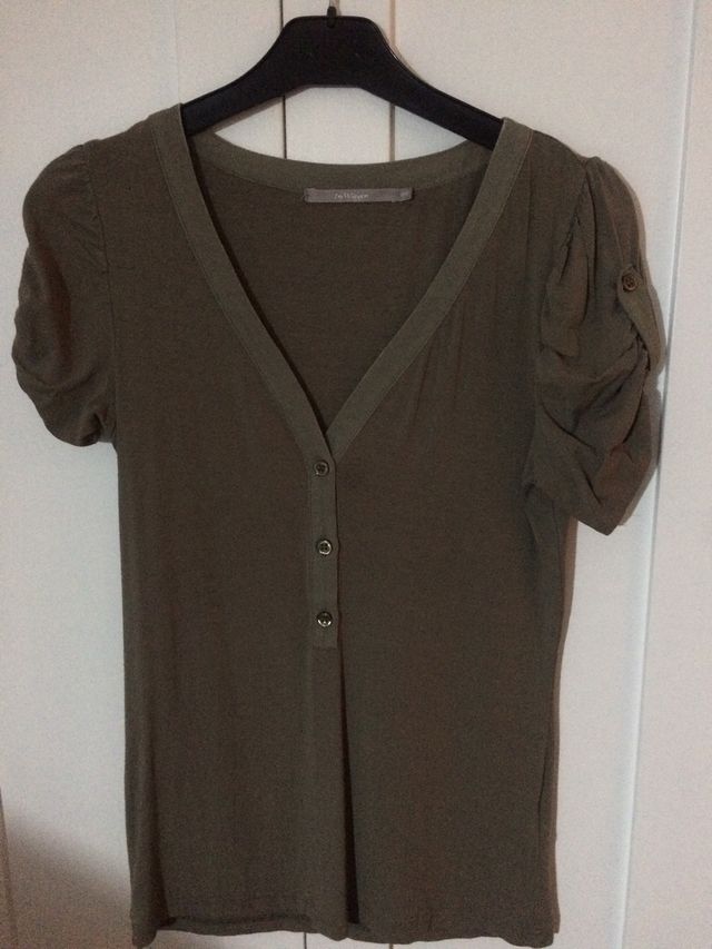 Camiseta verde caqui