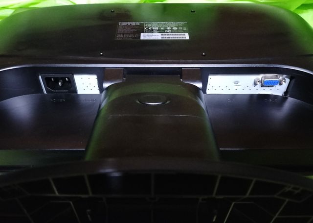 MONITOR DE PC ALARGADO HANNS.G DE 19 PULGADAS