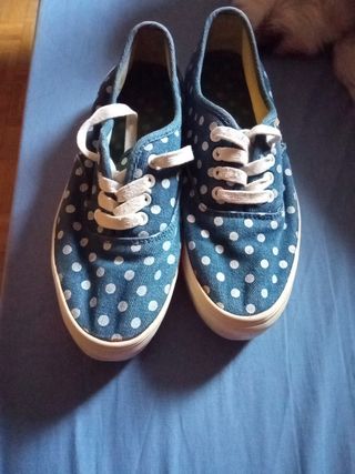 Zapatillas mujer Bershka de segunda mano por 10 EUR en Guadalajara en  WALLAPOP