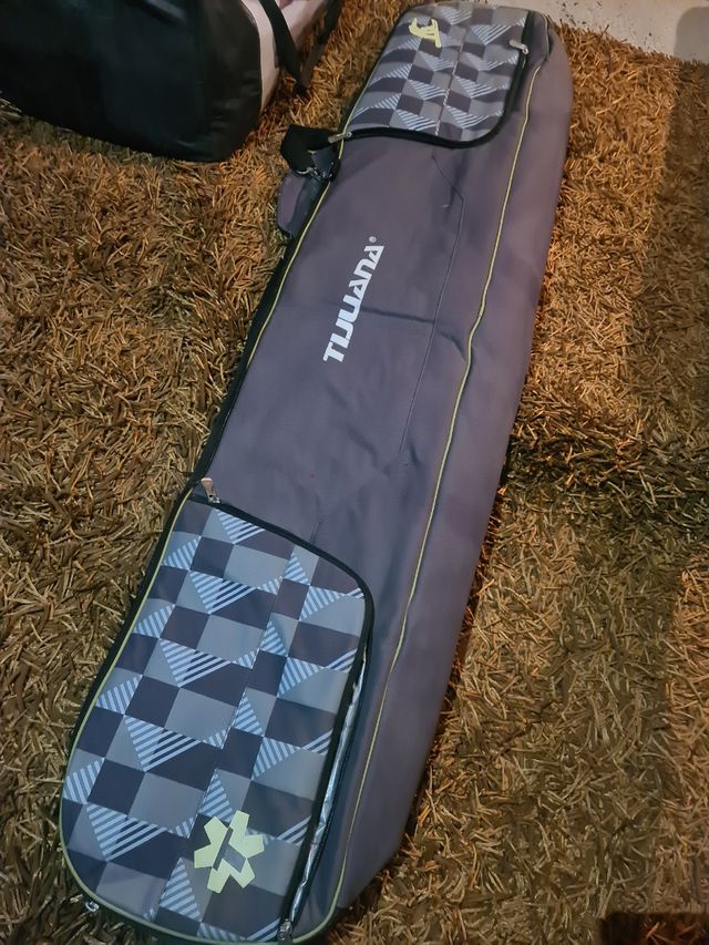 tabla de snow Tijuana con funda a juego