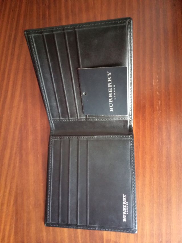 Burberry cartera/billetera piel