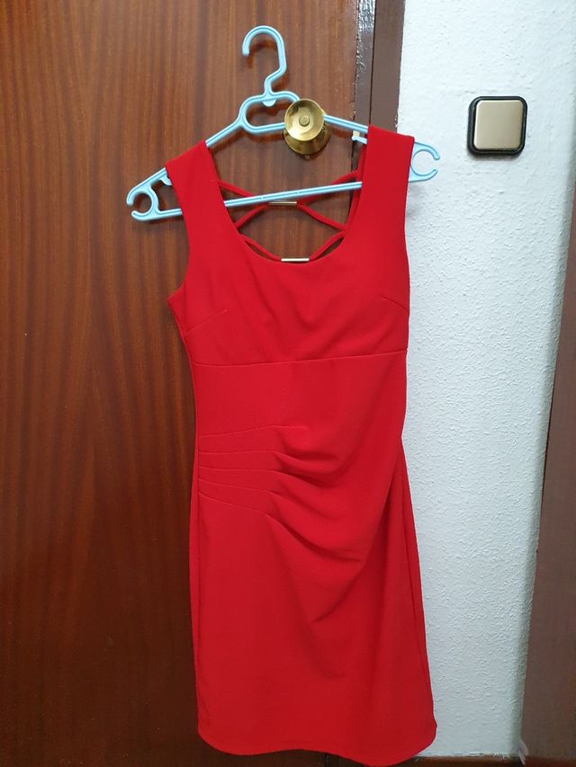 Vestido rojo precioso 