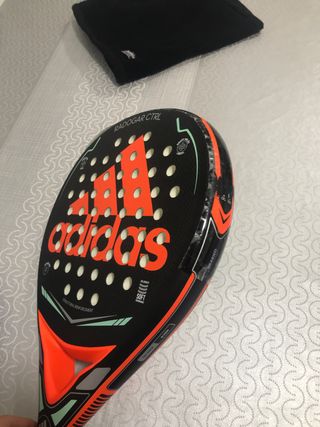 Adidas RADOGAR CTRL de segunda mano por 50 EUR en Mislata en WALLAPOP
