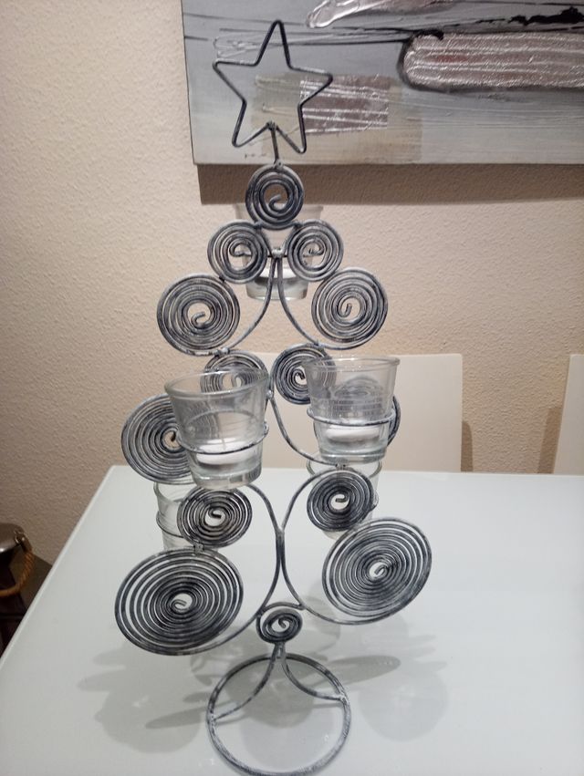 figura nacimiento , portal belén