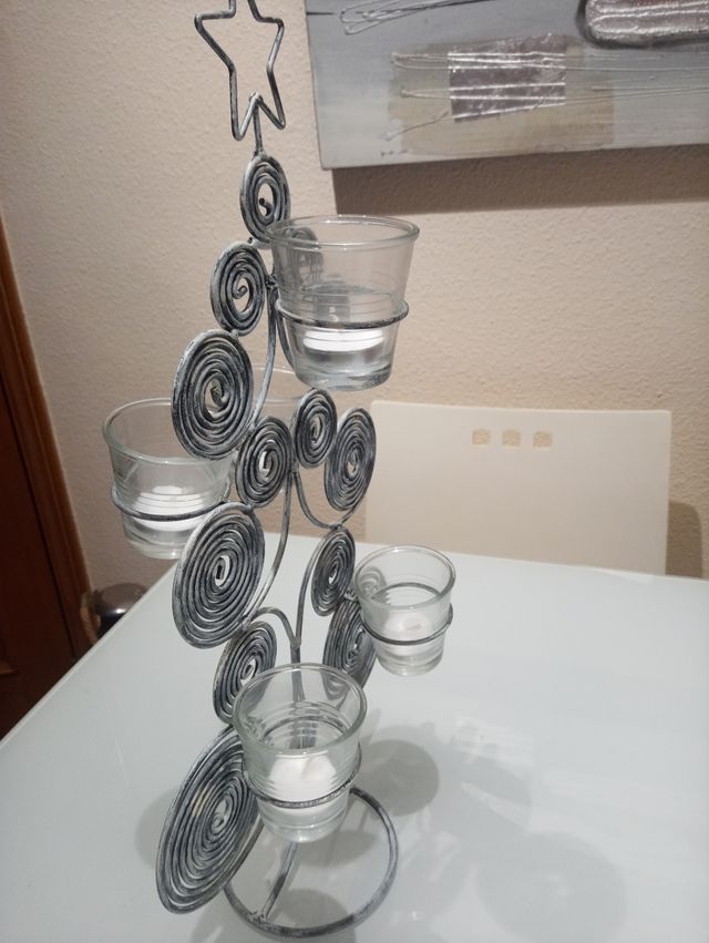 figura nacimiento , portal belén