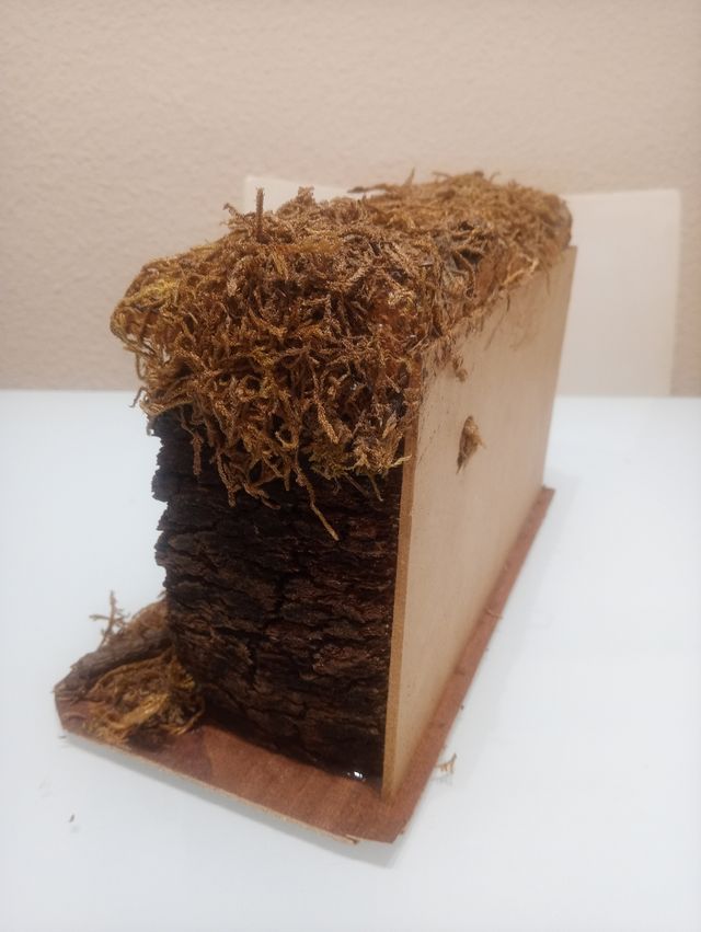 figura nacimiento , portal belén