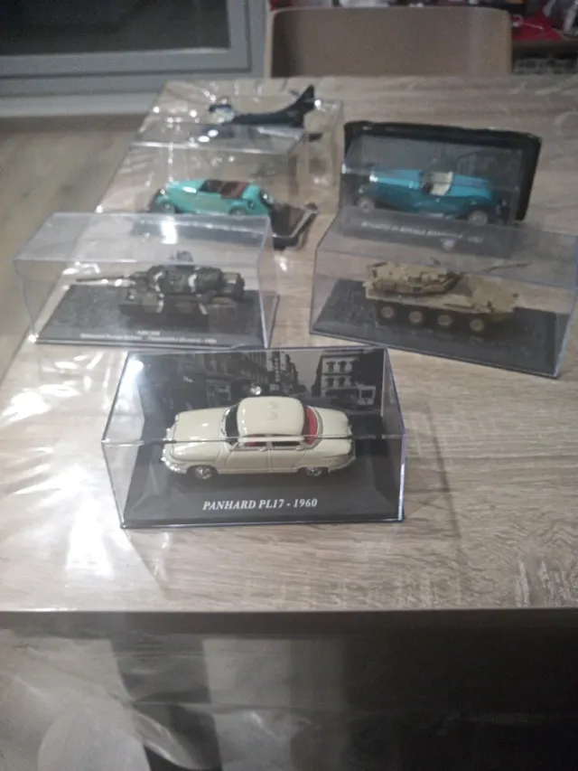 tanques y coches de coleccionistes 143