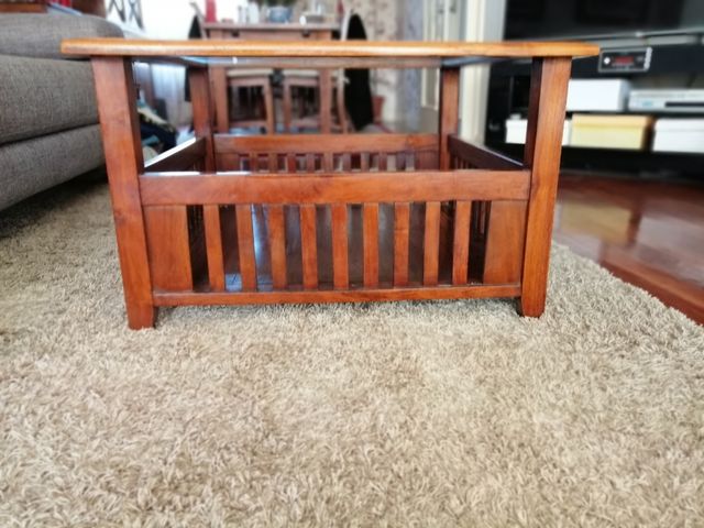 Dos mesas de teca en buen estado.Estupenda ocasión