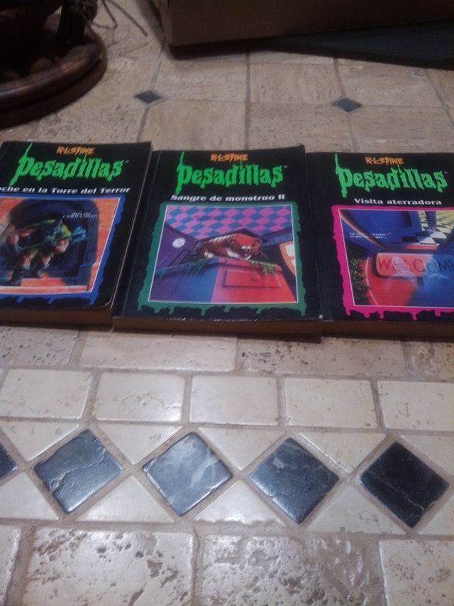 4 libri in totale della saga degli incubi 1 regalo