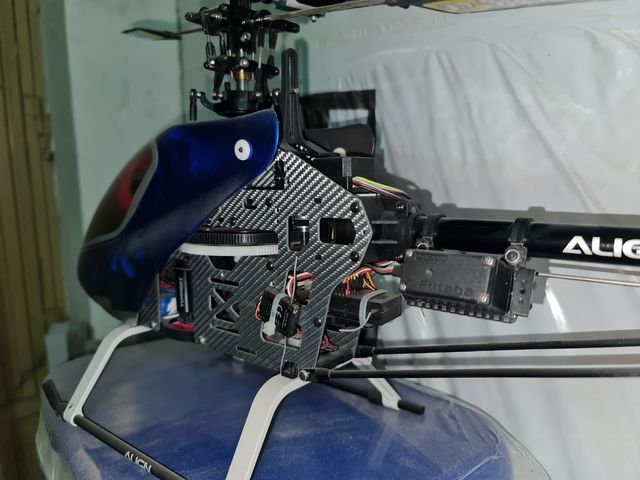 helicóptero radio control 3D 500