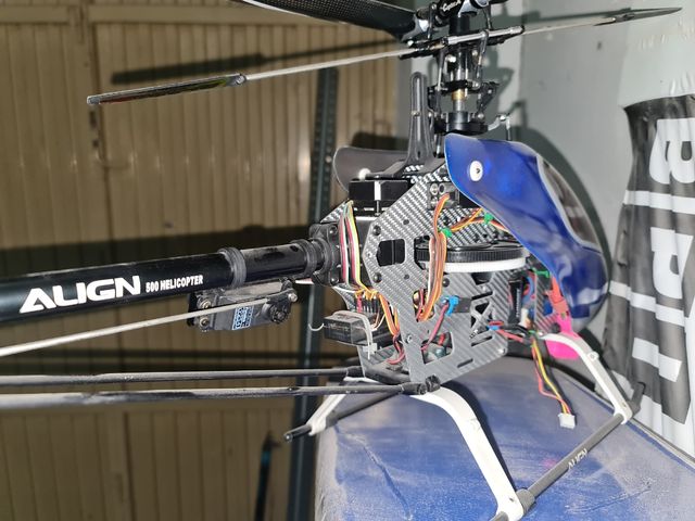 helicóptero radio control 3D 500