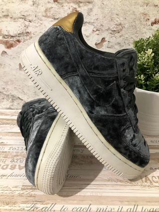 Bambas Nike Air Force1 talla 40 de segunda mano por 65 EUR en Igualada en  WALLAPOP