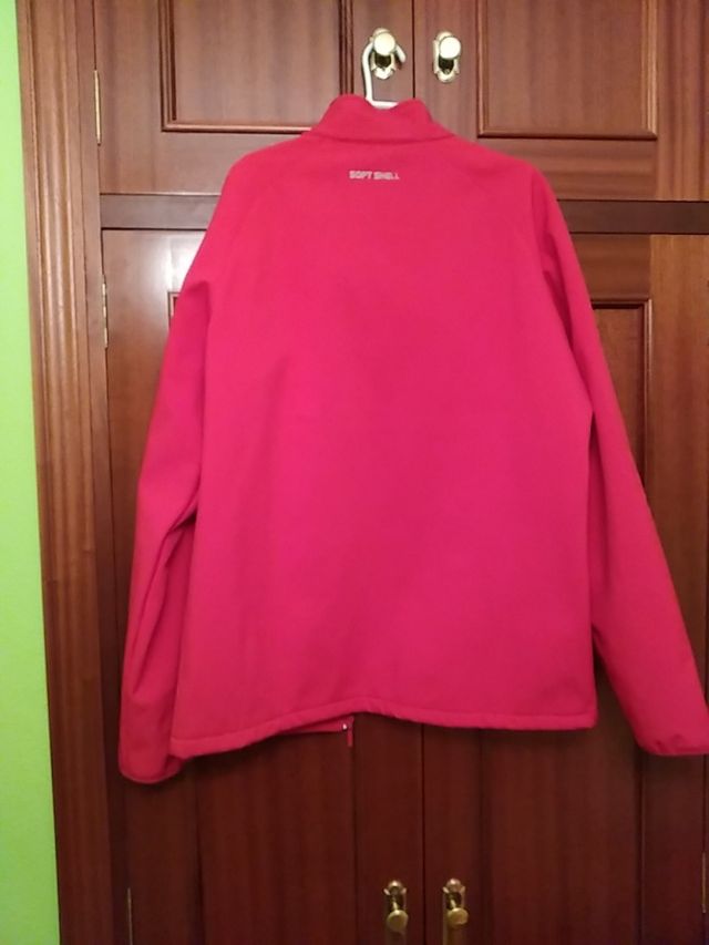 CHAQUETA TECNIC SOFT SHELL ROJA