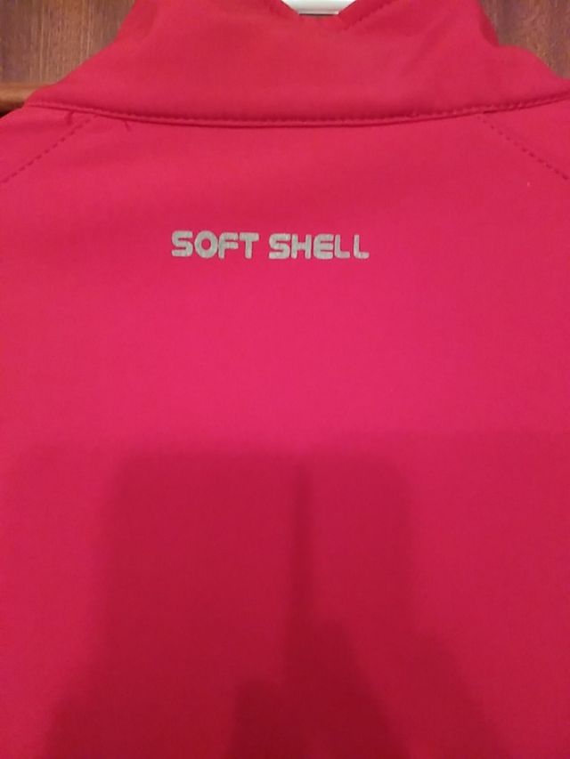 CHAQUETA TECNIC SOFT SHELL ROJA