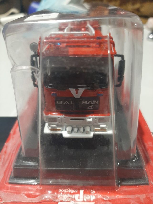 1/64 maqueta MAN Janus 4000