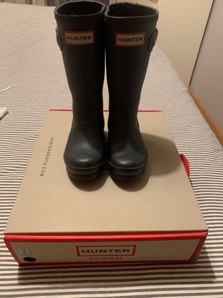Botas hunter de segunda mano por 30 EUR en Gijón en WALLAPOP