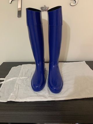 Botas agua azules de segunda mano por 20 EUR en Zaragoza en WALLAPOP
