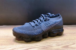 Bambas NIKE vapormax de mujer de segunda mano por 69 EUR en Barcelona en  WALLAPOP