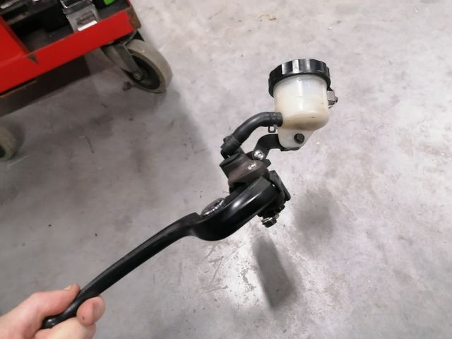pinzas y Bomba de freno kawasaki zx6r