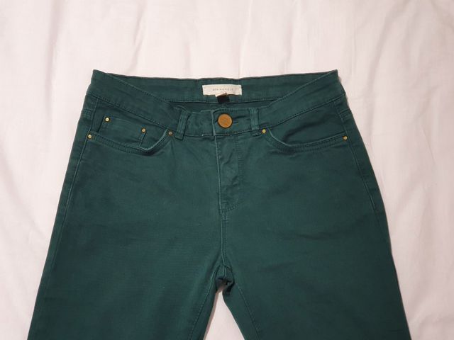 pantalones pitillo verde botella springfield
