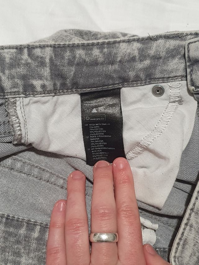 vaqueros grises tiro bajo h&m