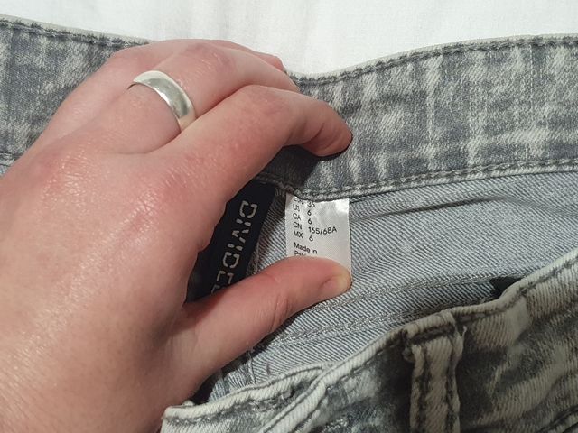 vaqueros grises tiro bajo h&m