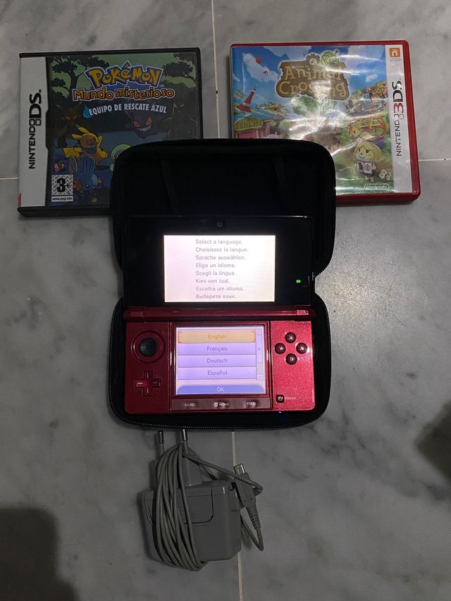 Nintendo 3ds Con 2 Juegos Y Tarjeta Sd De Segunda Mano Por 55 Eur En Cordoba En Wallapop