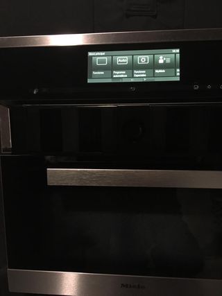 Horno Miele DGC 6800XL de segunda mano por 2.000 EUR en Lalín en WALLAPOP