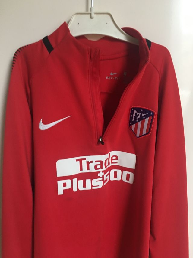 Sweatshirt e kit oficial do Atlético de Madrid
