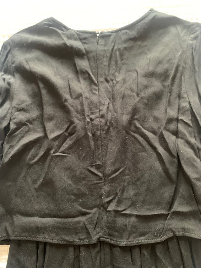 Mono negro con flecos, precioso!!