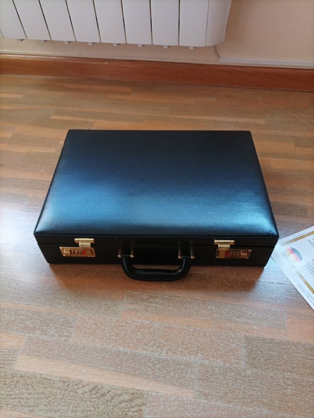 Cubertería bañada oro