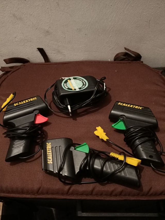 transformador y mandos Scalextric