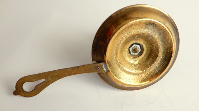 2 PALMATORIAS PORTAVELAS LATÓN ¿BRONCE?