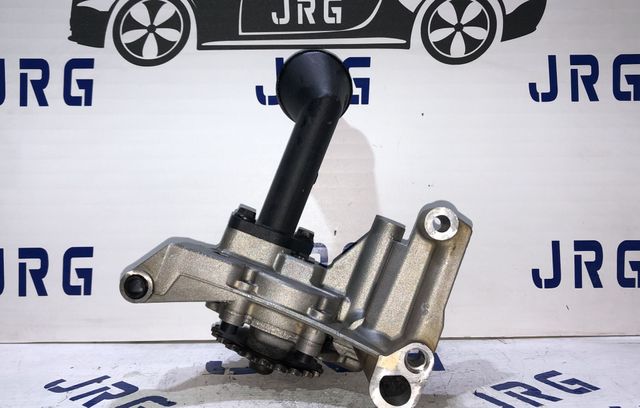 4/BOMBA DE ACEITE VOLKSWAGEN GOLF V