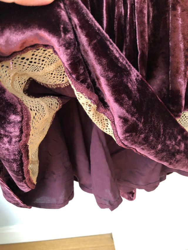 FALDA de terciopelo. CORTE INGLÉS